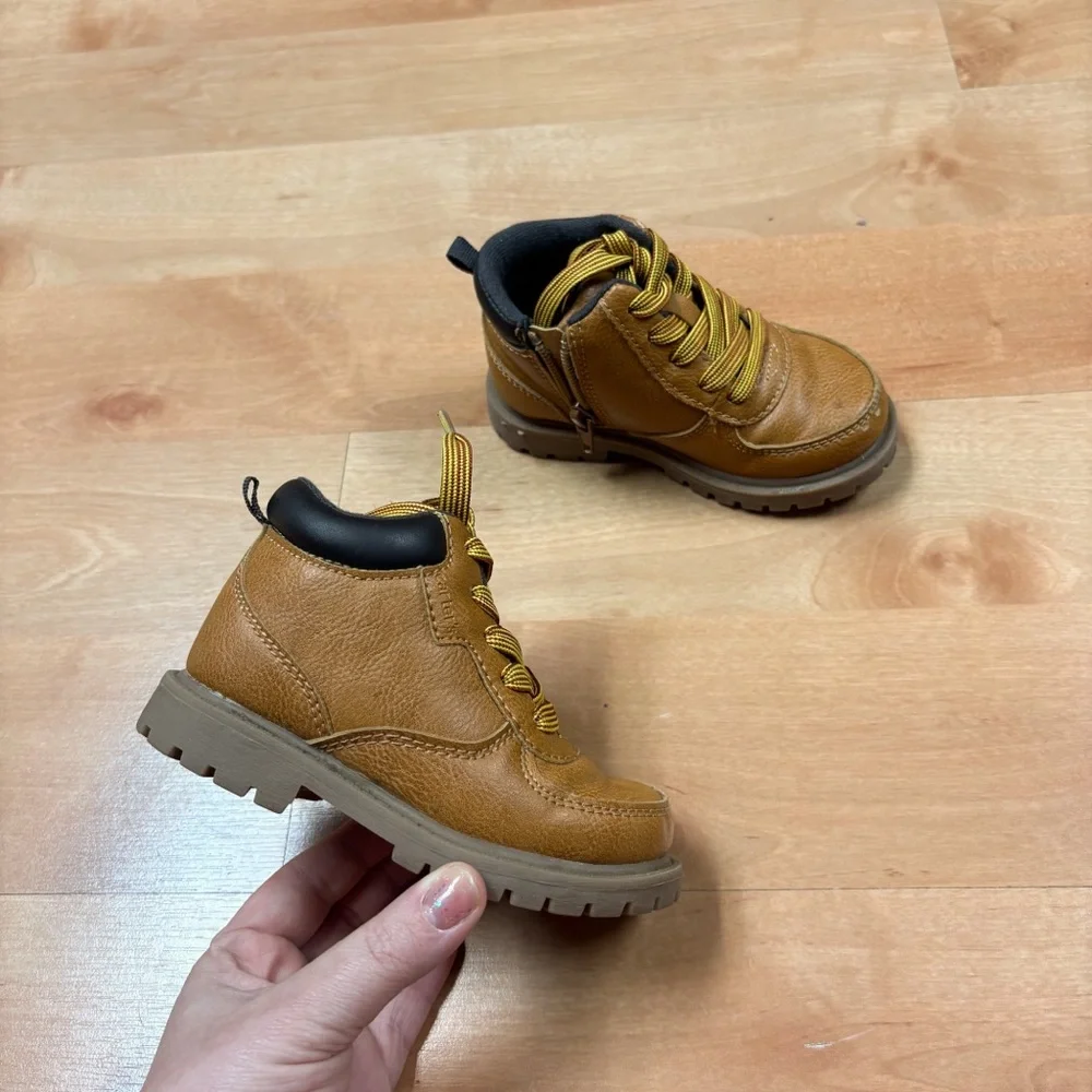 Carters Classic Tan Boston Lace Up Work Boot Toddler 7